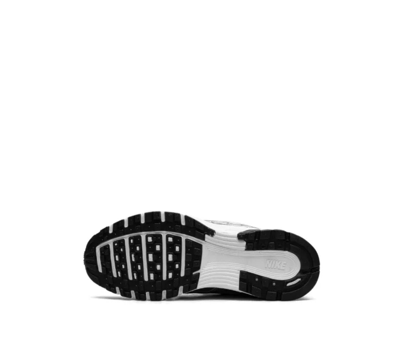 NIKE P6000 PLATEADO NEGRO