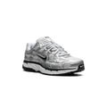 NIKE P6000 PLATEADO NEGRO