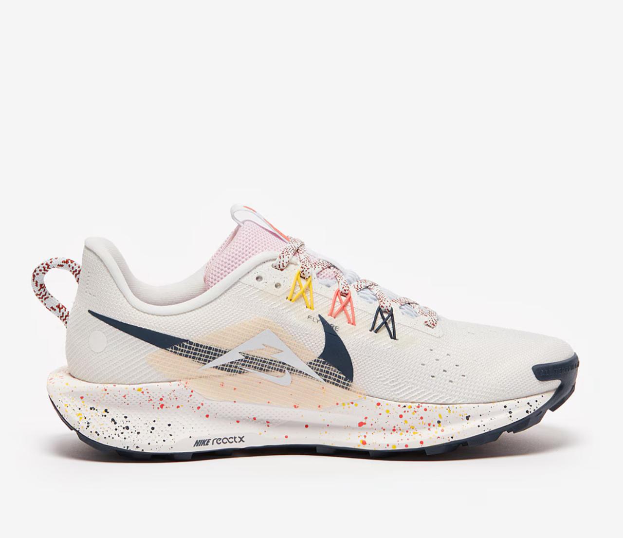 NIKE PEGASUS TRAIL 5 BLANCO BEISH